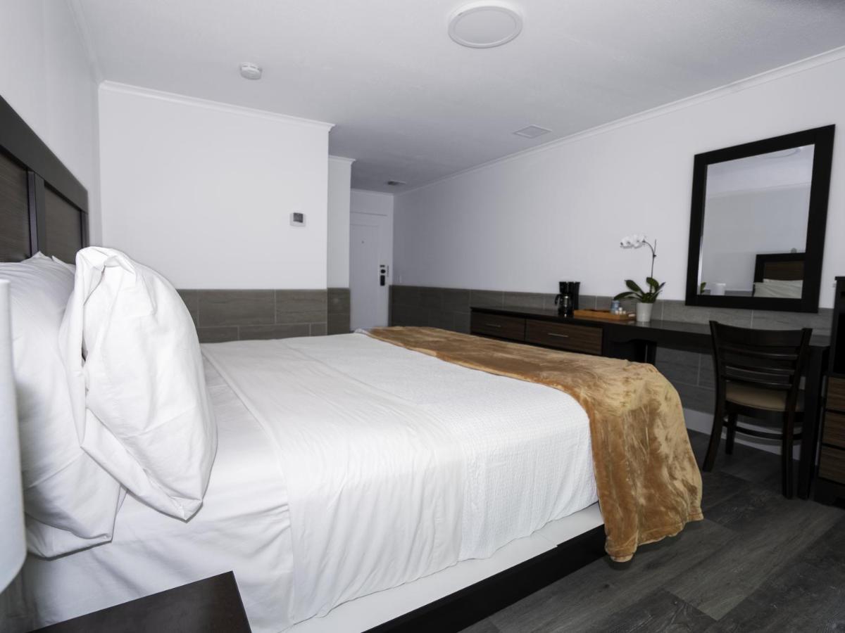Hamptons Vacation Inn ハンプトン・ベイズ エクステリア 写真