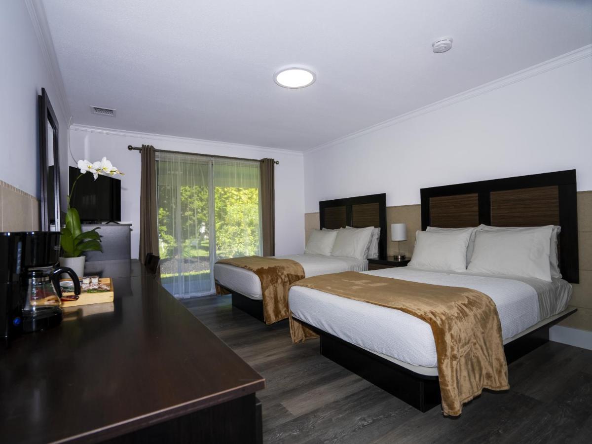 Hamptons Vacation Inn ハンプトン・ベイズ エクステリア 写真