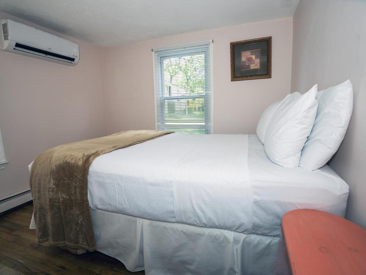 Hamptons Vacation Inn ハンプトン・ベイズ エクステリア 写真