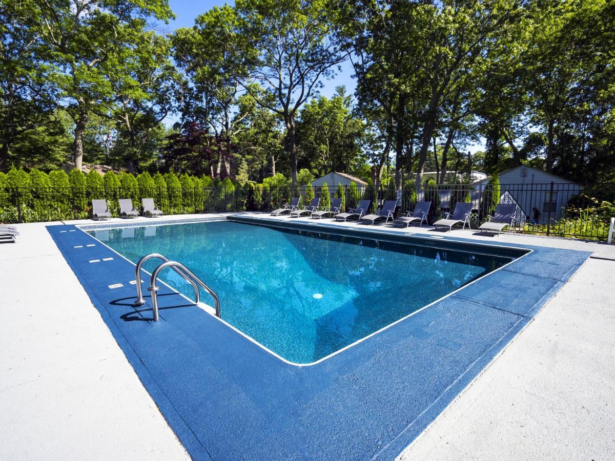 Hamptons Vacation Inn ハンプトン・ベイズ エクステリア 写真