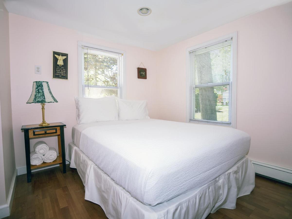 Hamptons Vacation Inn ハンプトン・ベイズ エクステリア 写真