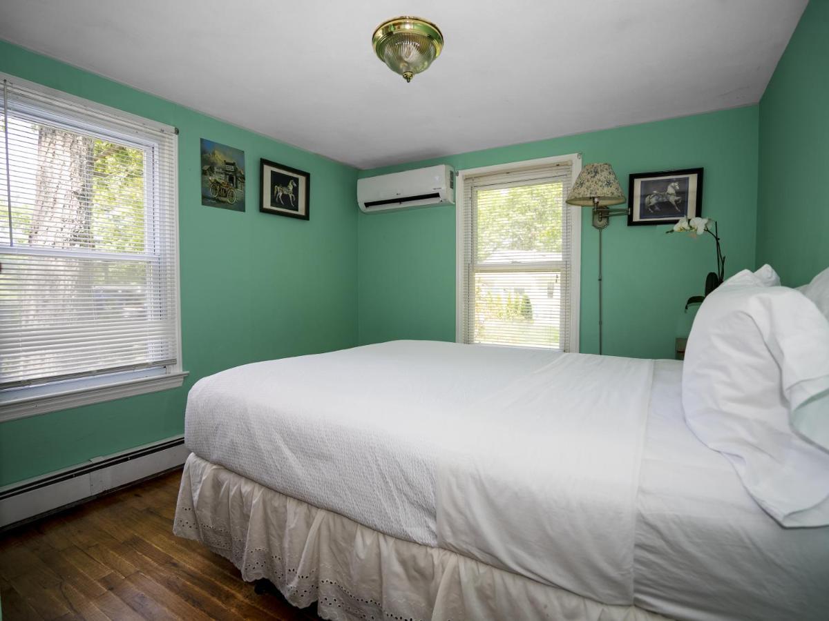 Hamptons Vacation Inn ハンプトン・ベイズ エクステリア 写真