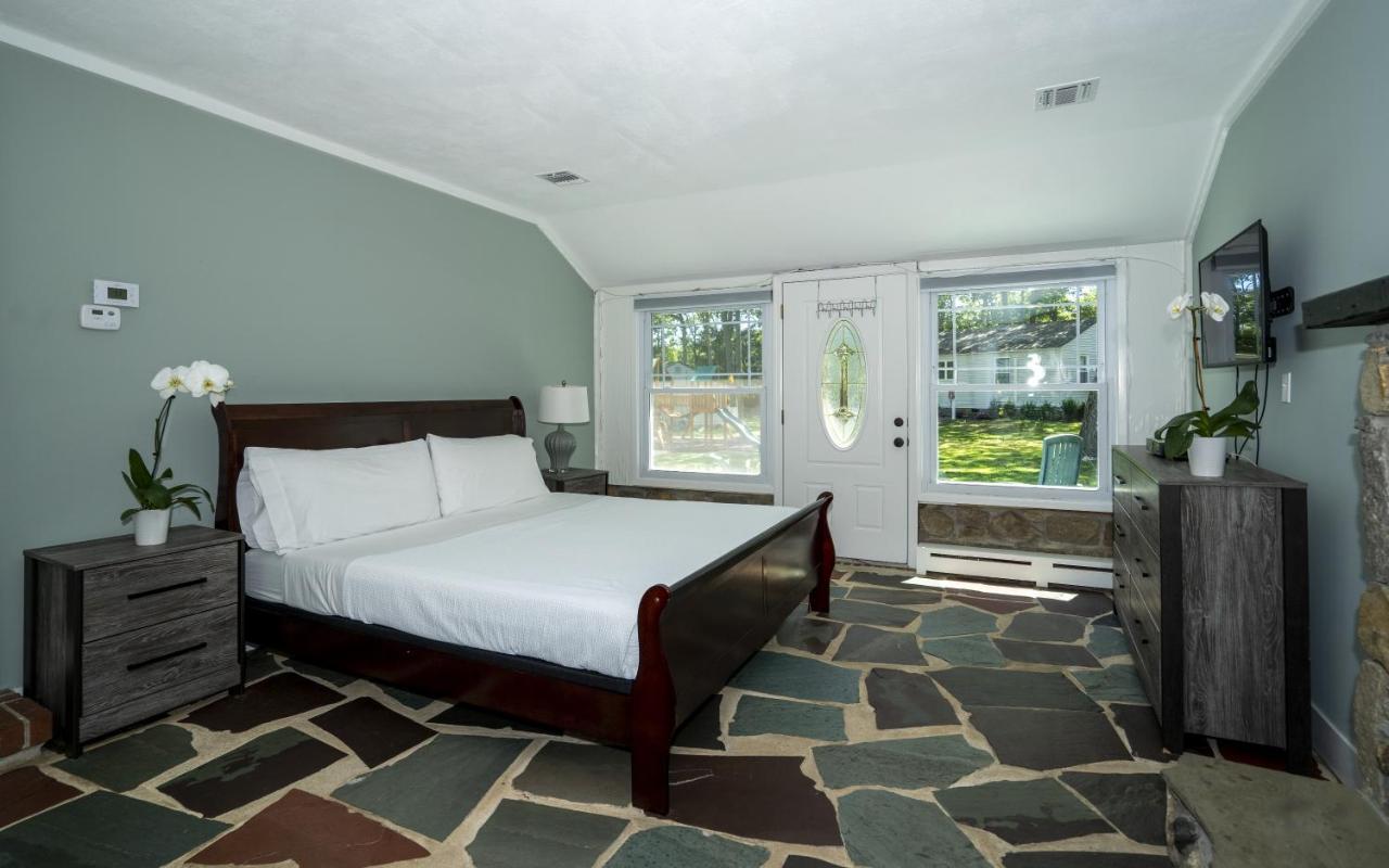 Hamptons Vacation Inn ハンプトン・ベイズ エクステリア 写真
