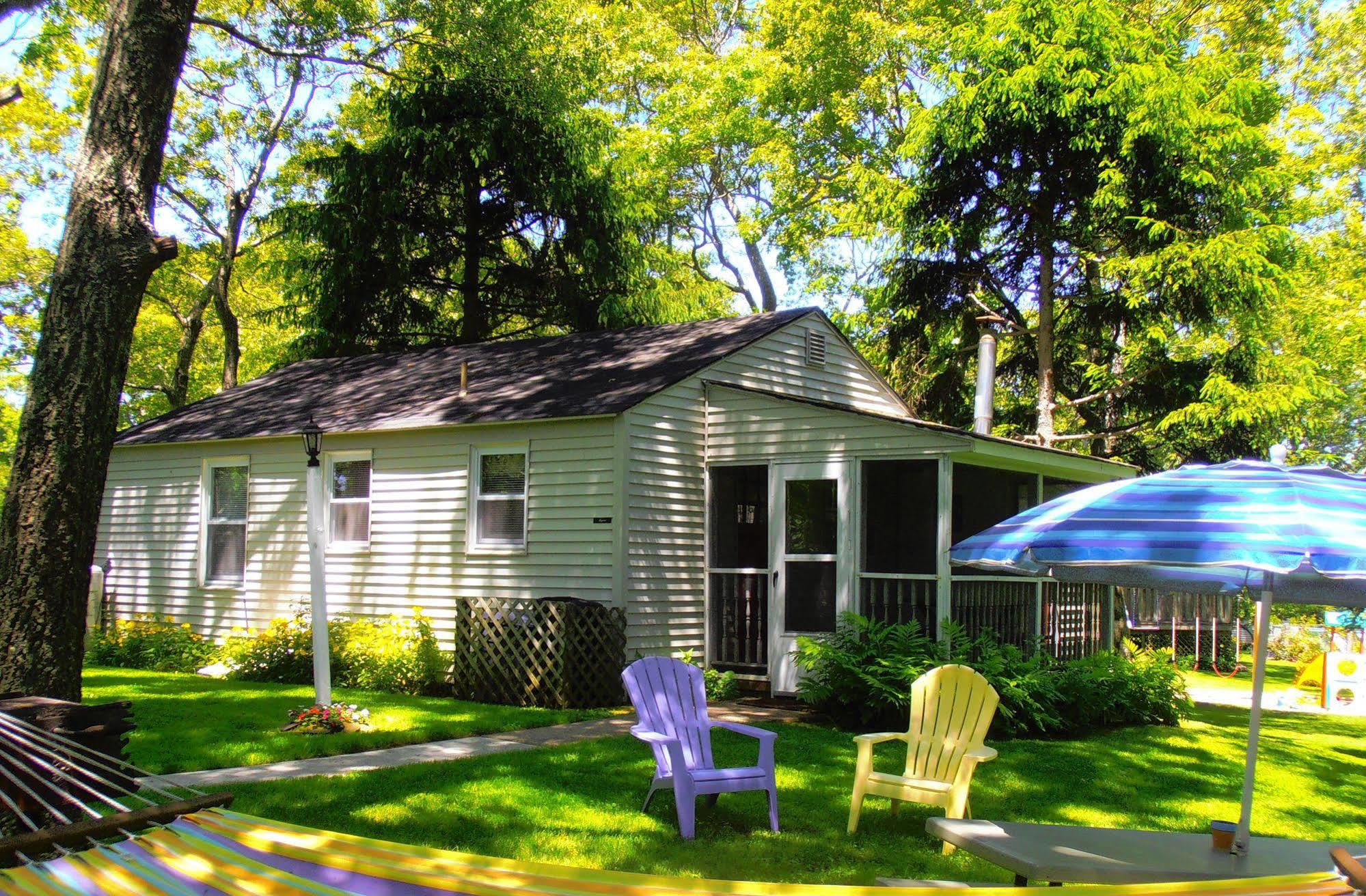 Hamptons Vacation Inn ハンプトン・ベイズ エクステリア 写真